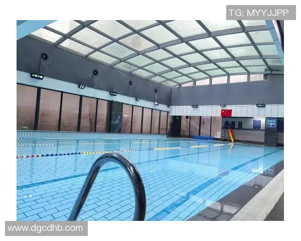 游泳对健康的多重益处探索促进身体全面发展与心肺功能提升